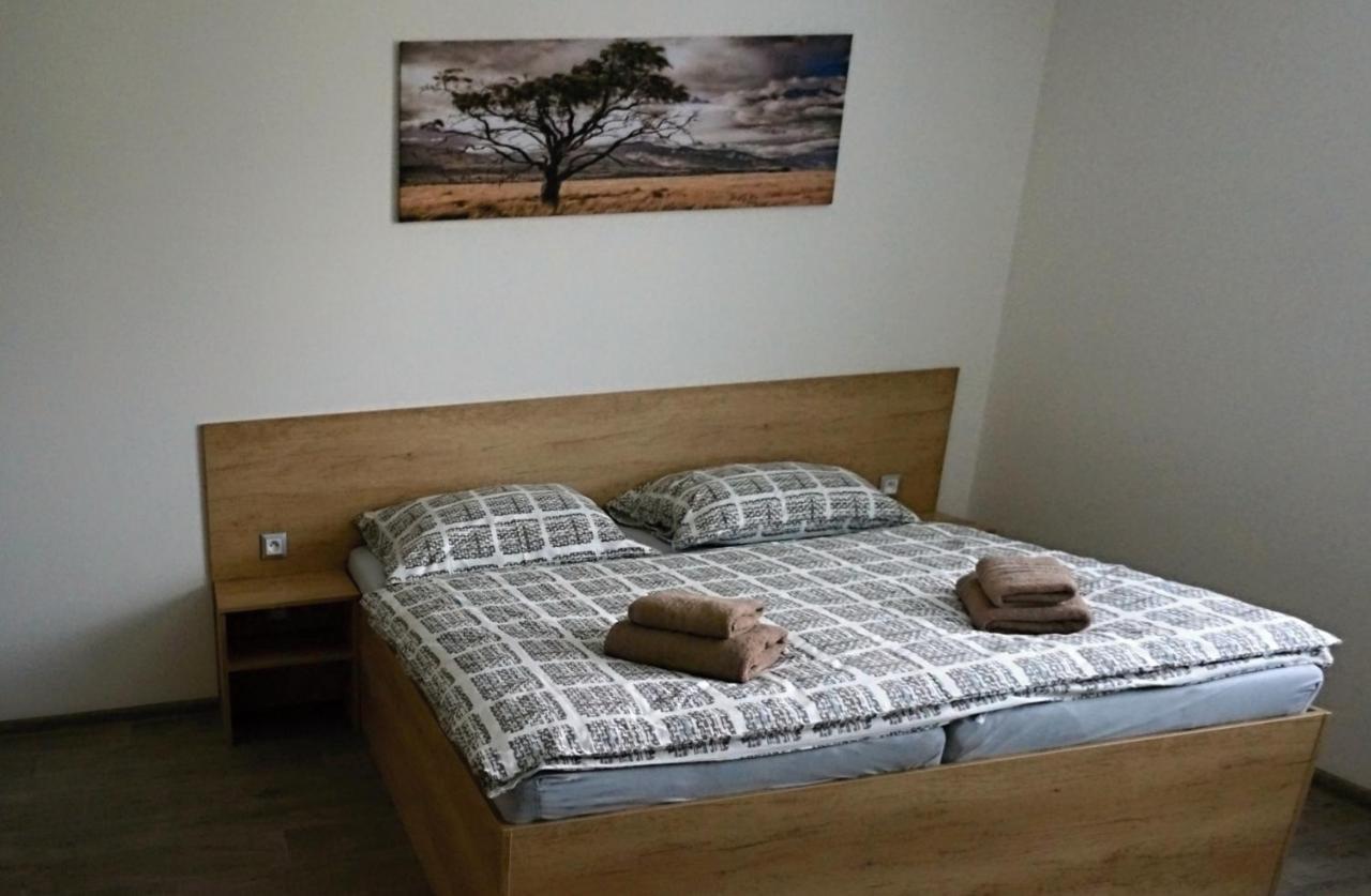 Ferienwohnung Rezidence Bělehradská Most Exterior foto
