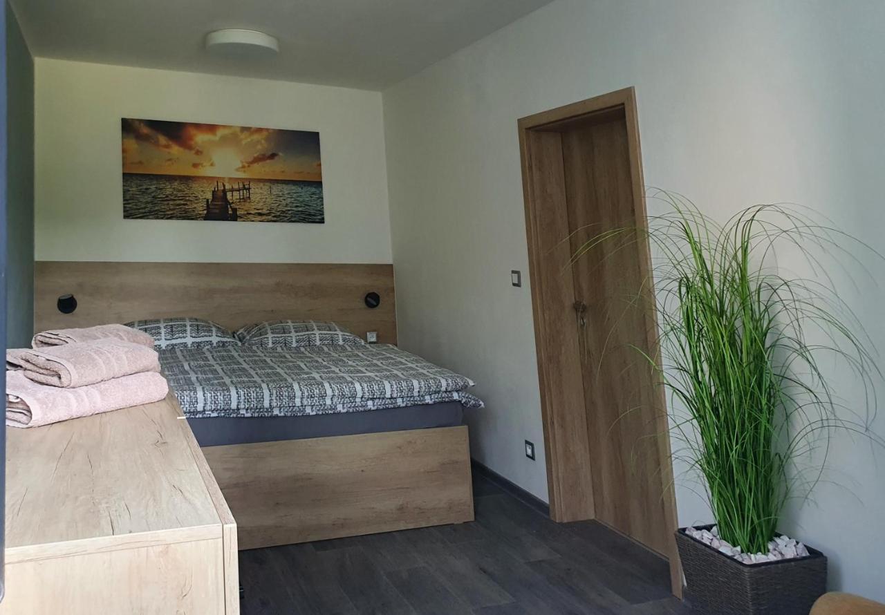 Ferienwohnung Rezidence Bělehradská Most Exterior foto